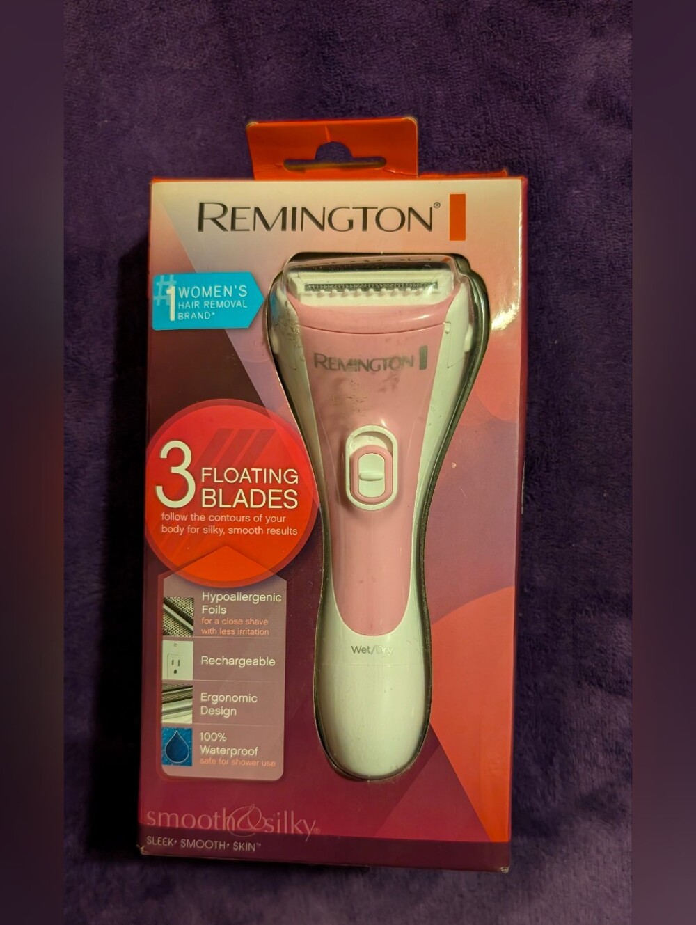 [NIB] Remington Smooth & Silky Wet/Dry Rechargeable Shaver (WDF-4821) Pink